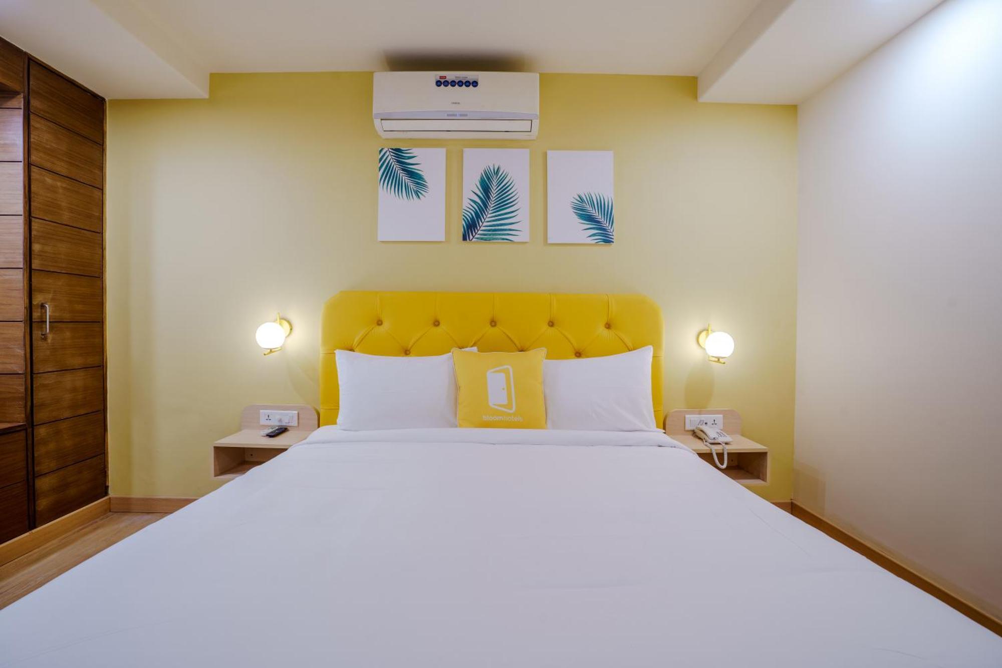 Bloom Hotel - Gk2 New Delhi Room photo